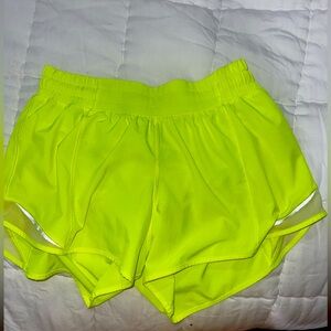Lululemon size 6 tall hotty hot shorts